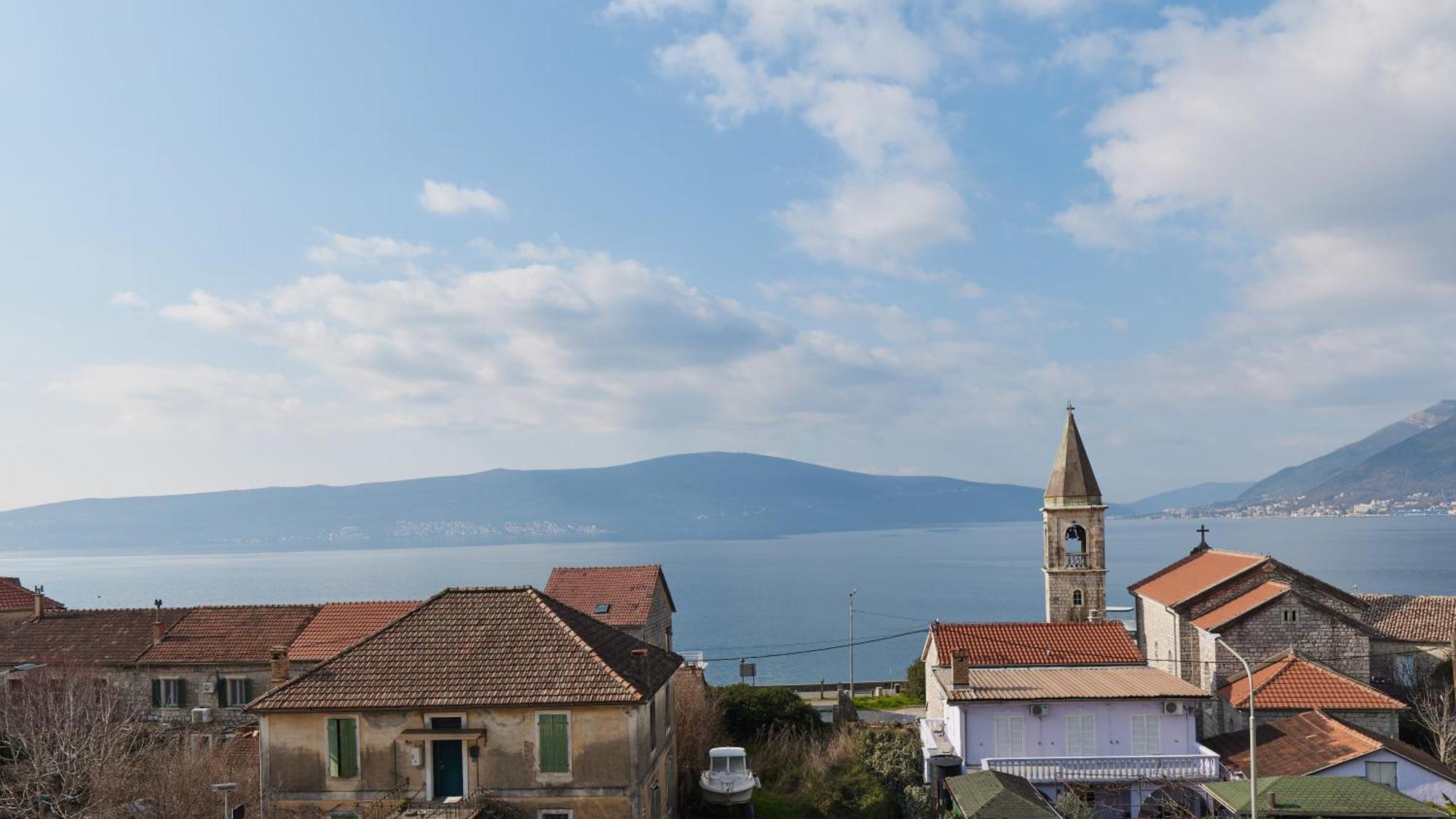 Bayview Studio Apartment Tivat Exterior foto