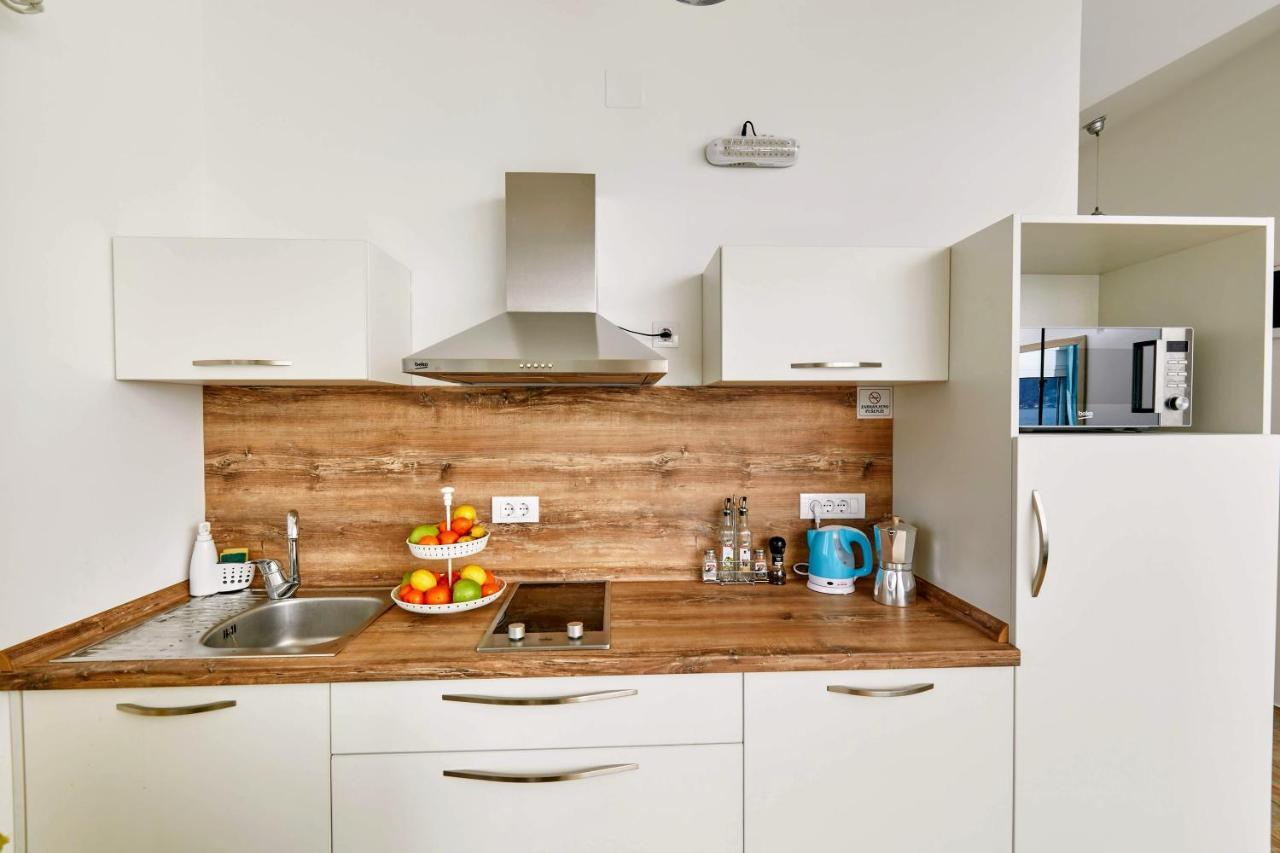 Bayview Studio Apartment Tivat Exterior foto