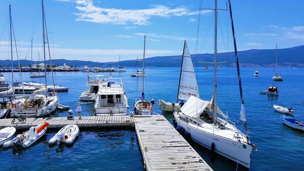 Bayview Studio Apartment Tivat Exterior foto