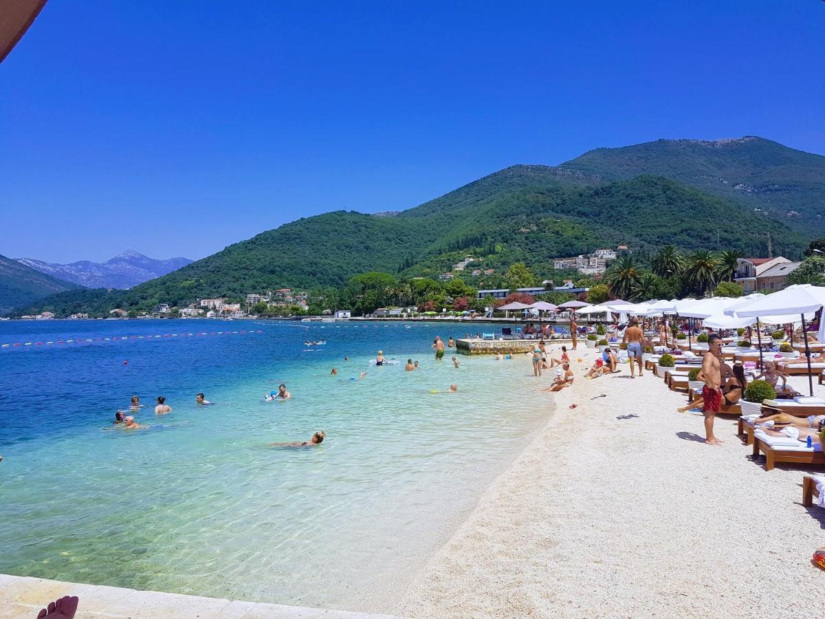 Bayview Studio Apartment Tivat Exterior foto